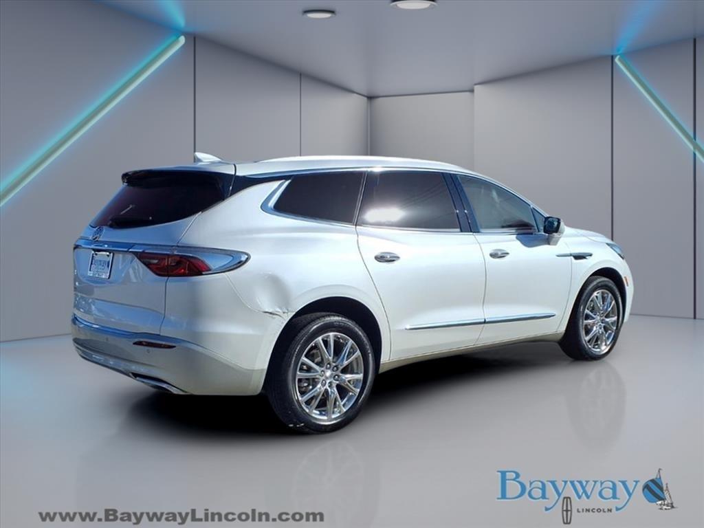 Buick Enclave Premium FWD 2023
