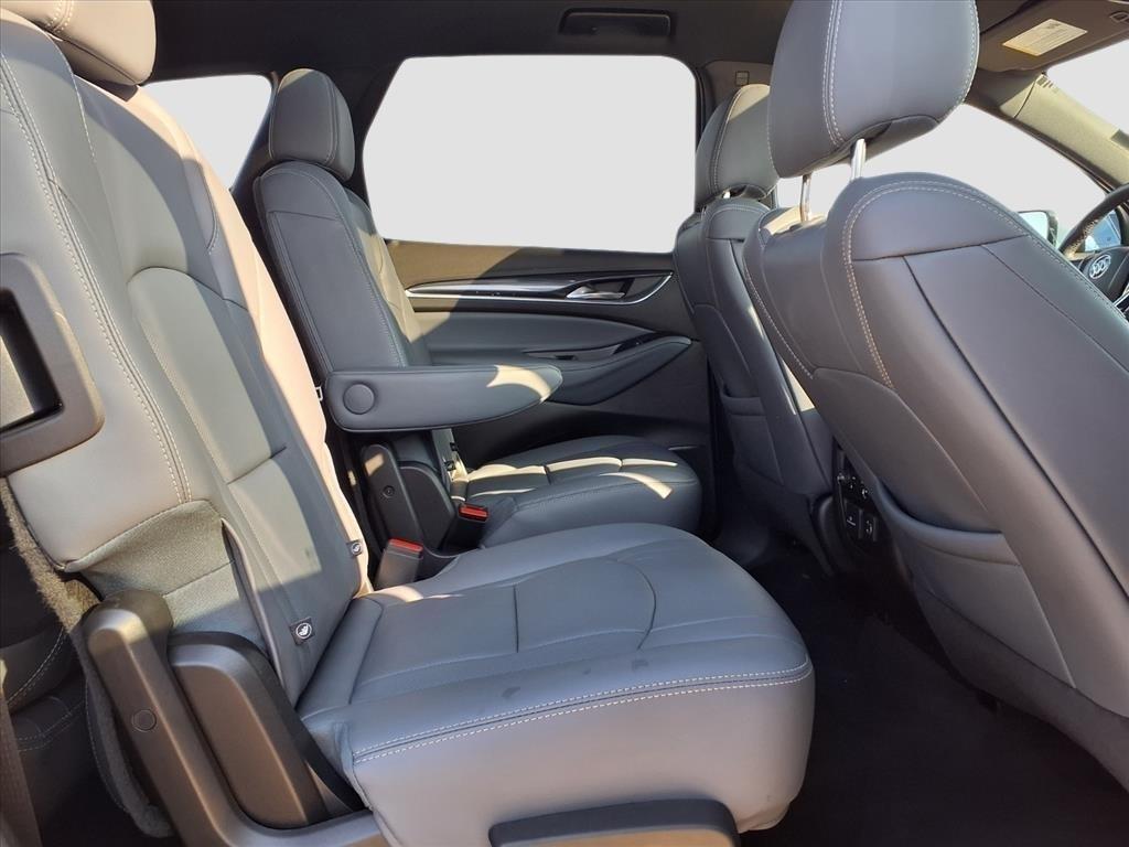 Buick Enclave Premium FWD 2023