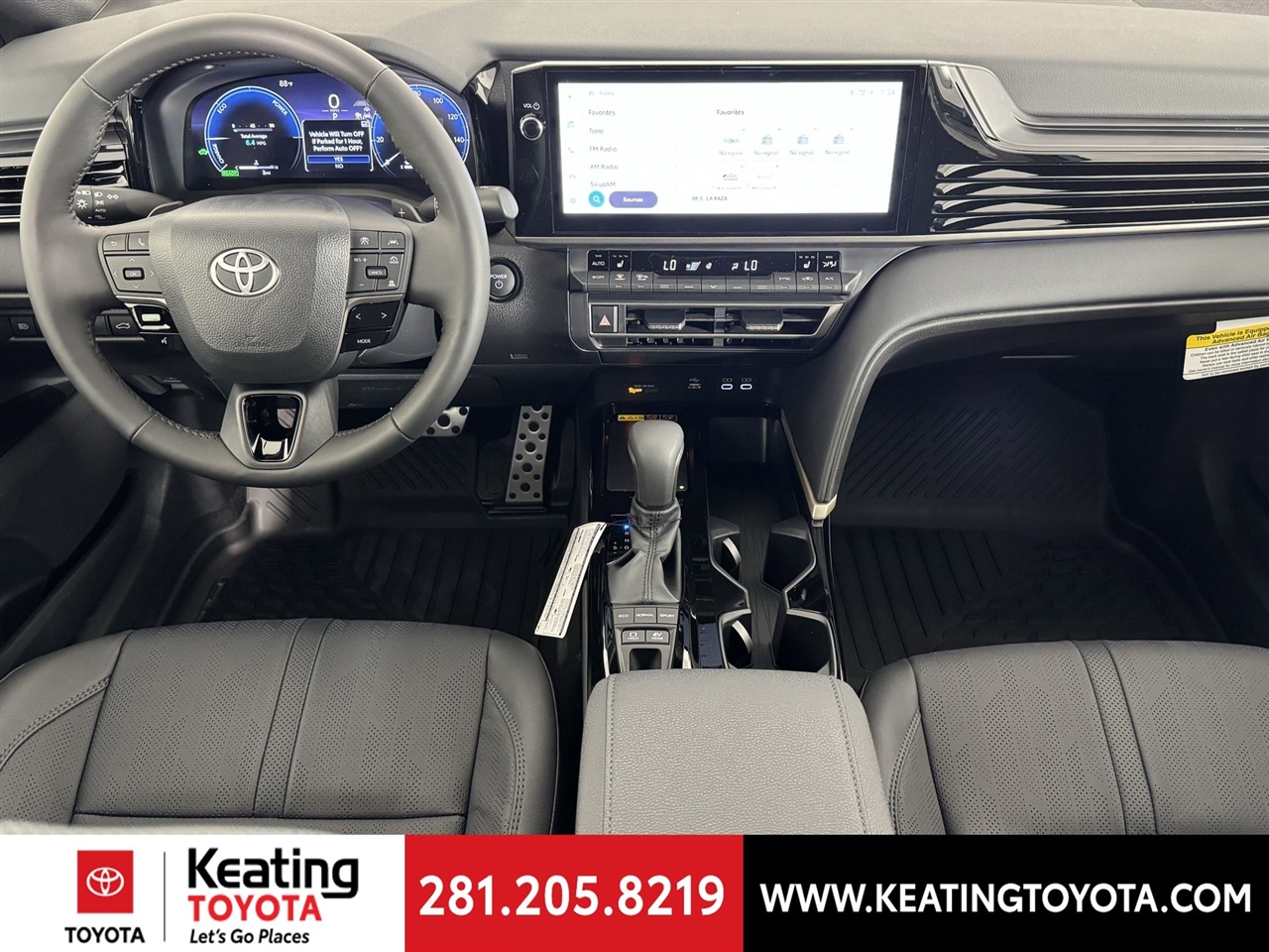 Toyota Camry Hybrid XLE 2026