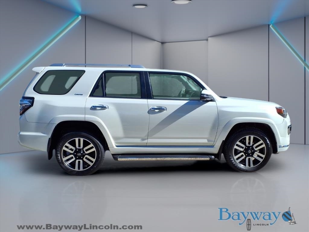 Toyota 4Runner Limited 4WD 2023 Toyota 4Runner Limited 4WD 2023