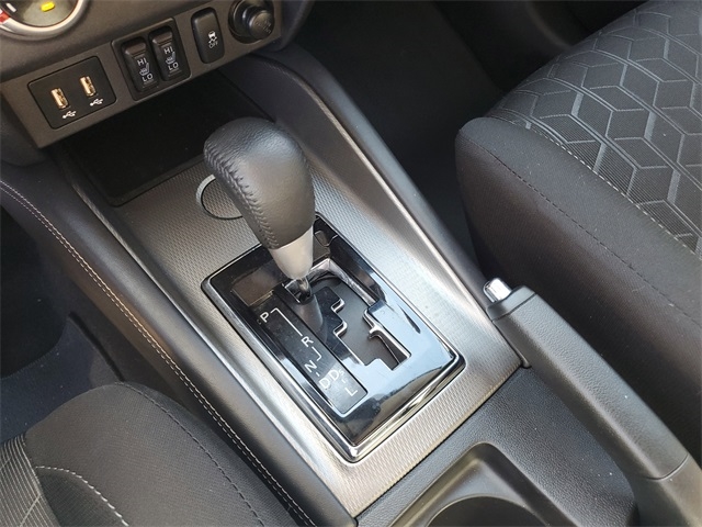 Mitsubishi Outlander Sport 2.0 SE CVT 2021 Mitsubishi Outlander Sport 2.0 SE CVT 2021