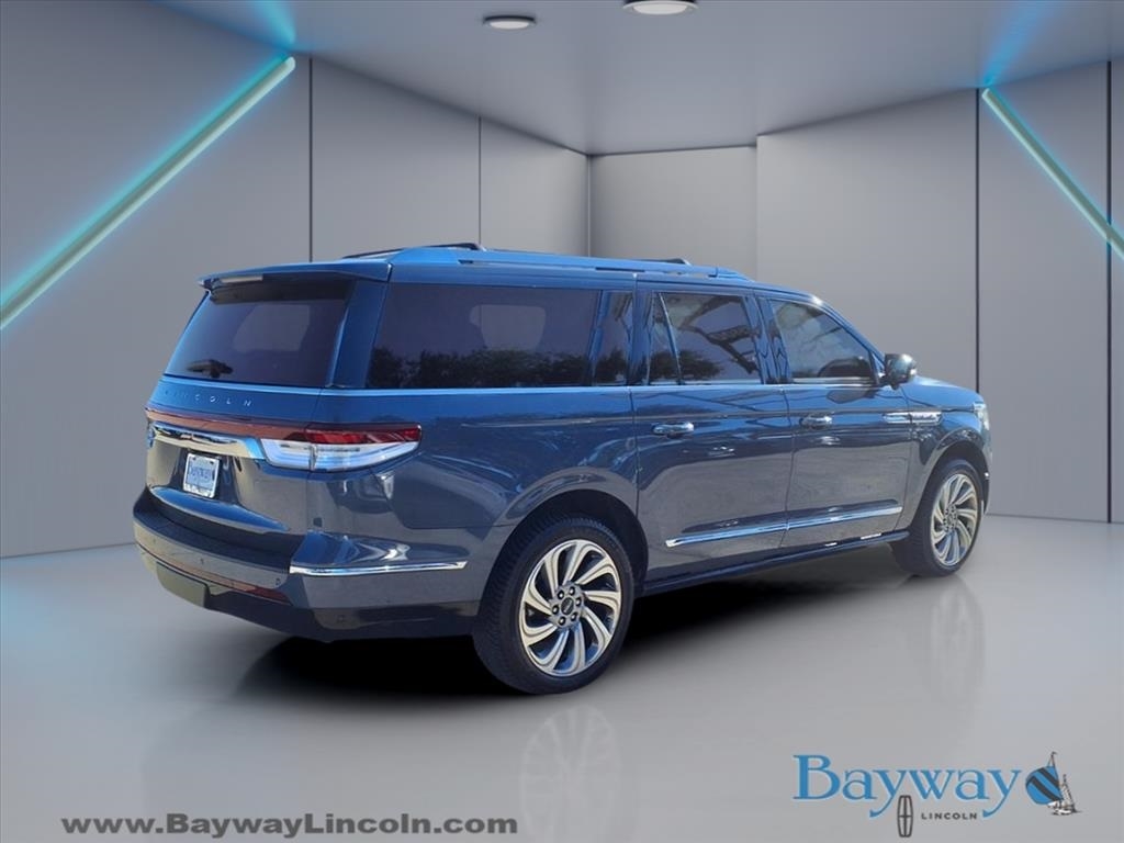 Lincoln Navigator L Reserve 2023 Lincoln Navigator L Reserve 2023