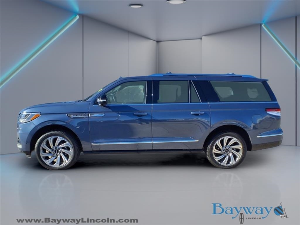Lincoln Navigator L Reserve 2023 Lincoln Navigator L Reserve 2023