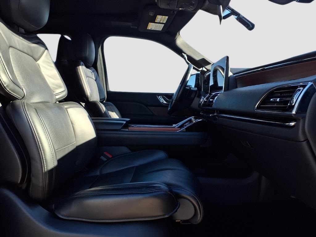 Lincoln Navigator L Reserve 2023 Lincoln Navigator L Reserve 2023