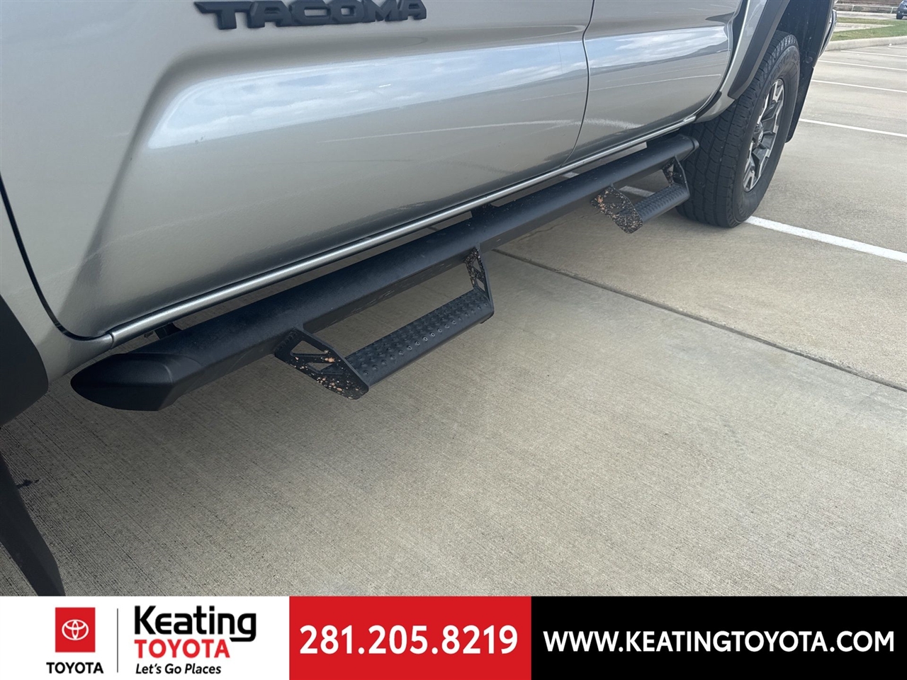 Toyota Tacoma SR5 Double Cab Long Bed V6 6AT 4WD 2023 Toyota Tacoma SR5 Double Cab Long Bed V6 6AT 4WD 2023