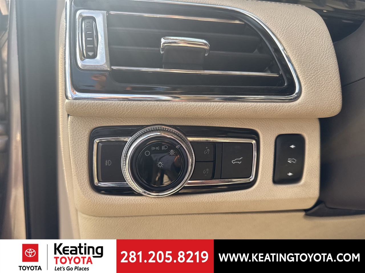 Lincoln Navigator L Reserve 4WD 2020 Lincoln Navigator L Reserve 4WD 2020