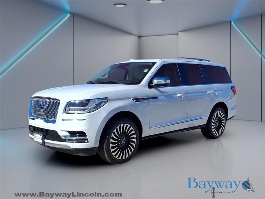 Lincoln Navigator Black Label 4WD 2021 Lincoln Navigator Black Label 4WD 2021