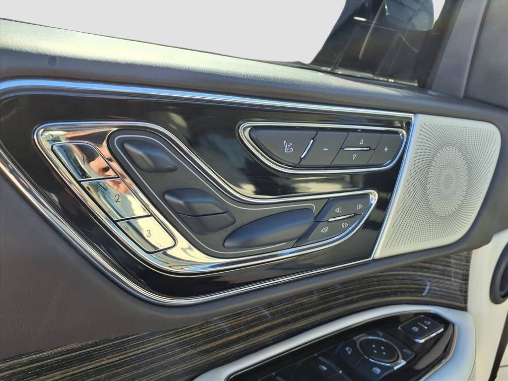 Lincoln Navigator Black Label 4WD 2021 Lincoln Navigator Black Label 4WD 2021