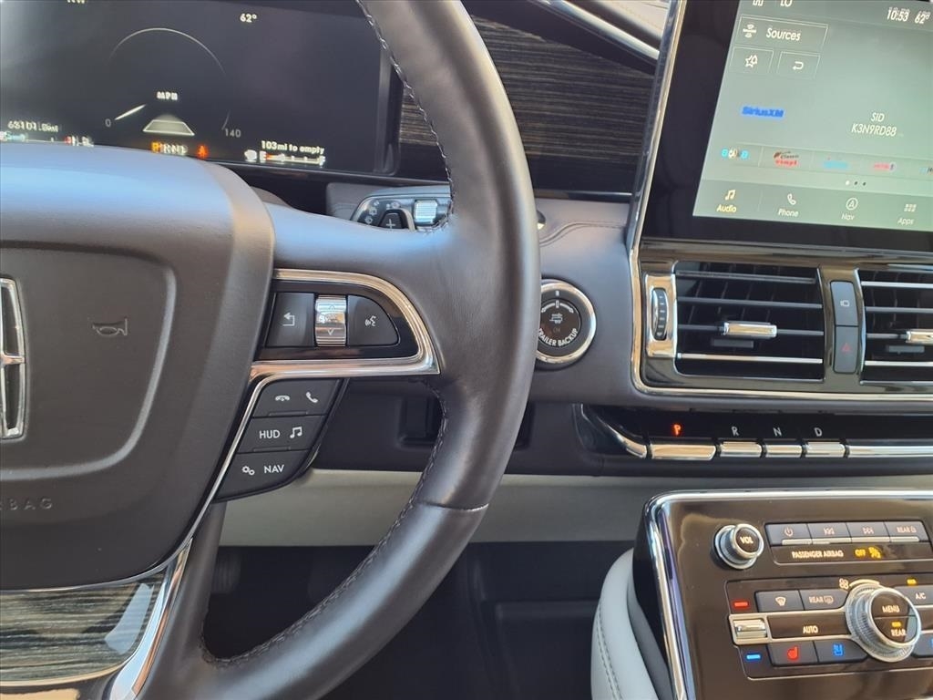 Lincoln Navigator Black Label 4WD 2021 Lincoln Navigator Black Label 4WD 2021