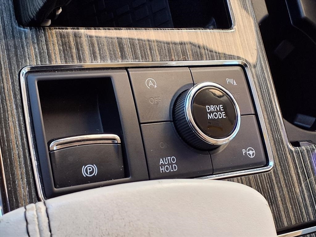 Lincoln Navigator Black Label 4WD 2021 Lincoln Navigator Black Label 4WD 2021