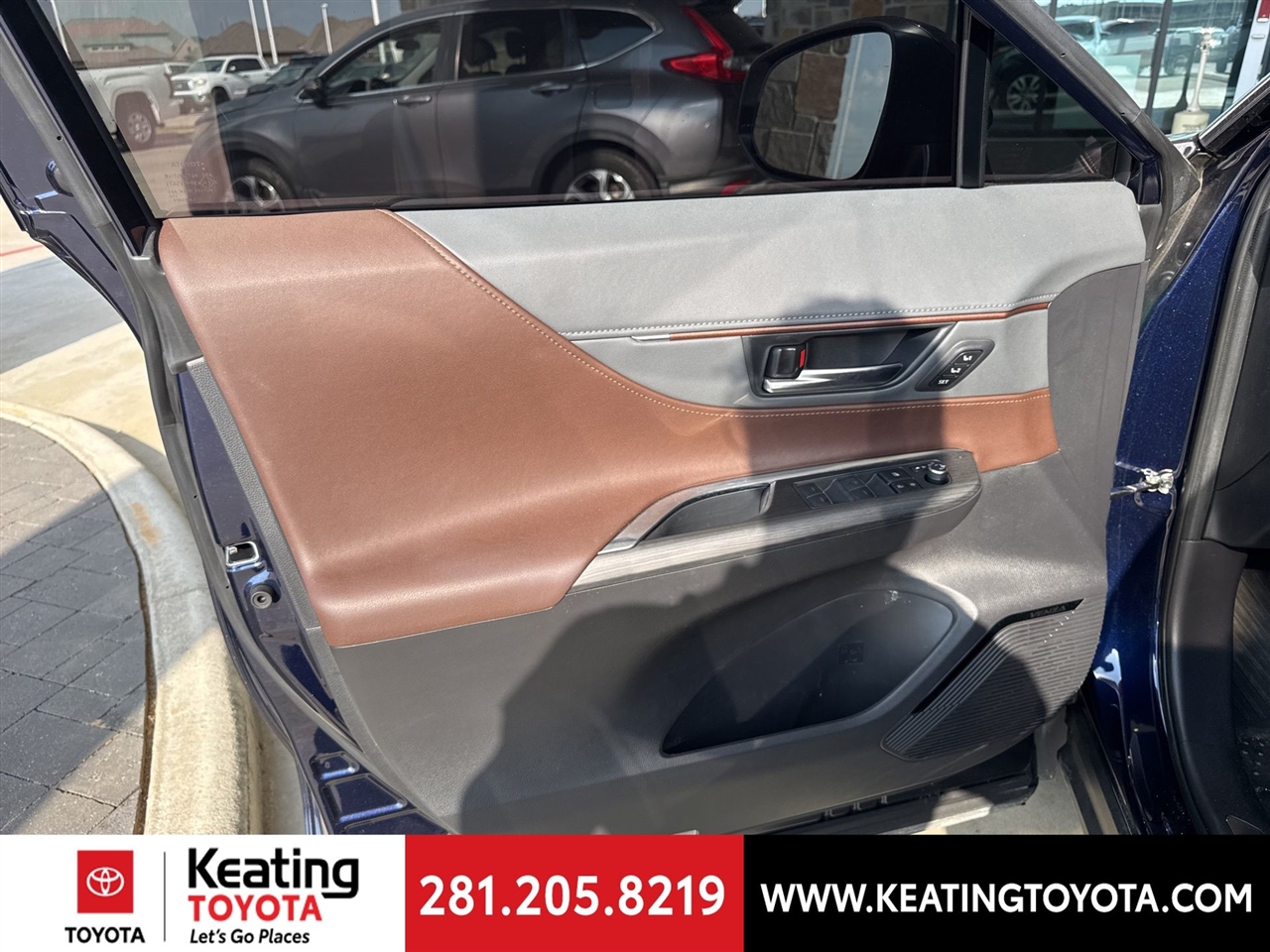 Toyota Venza LE 2023 Toyota Venza LE 2023