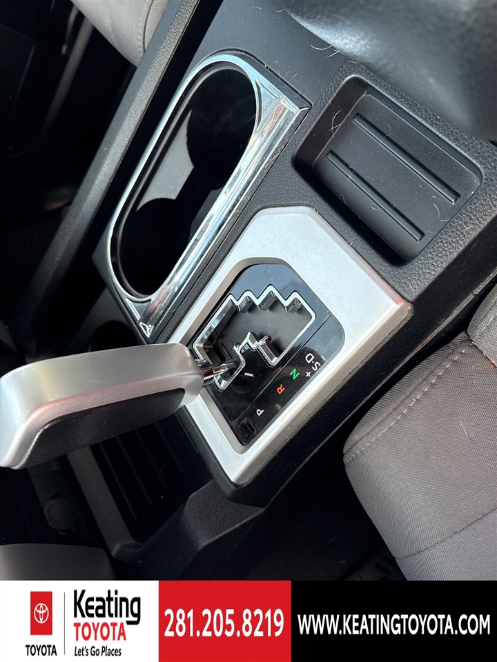 Toyota Tundra SR5 4.6L V8 CrewMax 2WD 2014 Toyota Tundra SR5 4.6L V8 CrewMax 2WD 2014