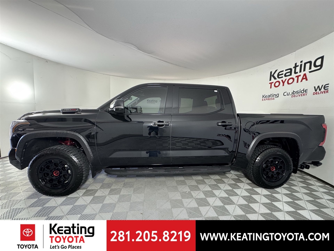 Toyota Tundra TRD PRO CrewMax 4WD Hybrid 2025