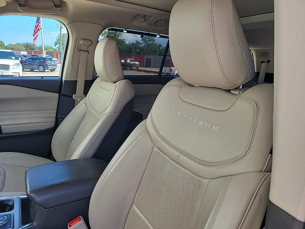 Ford Explorer Platinum AWD 2020 Ford Explorer Platinum AWD 2020