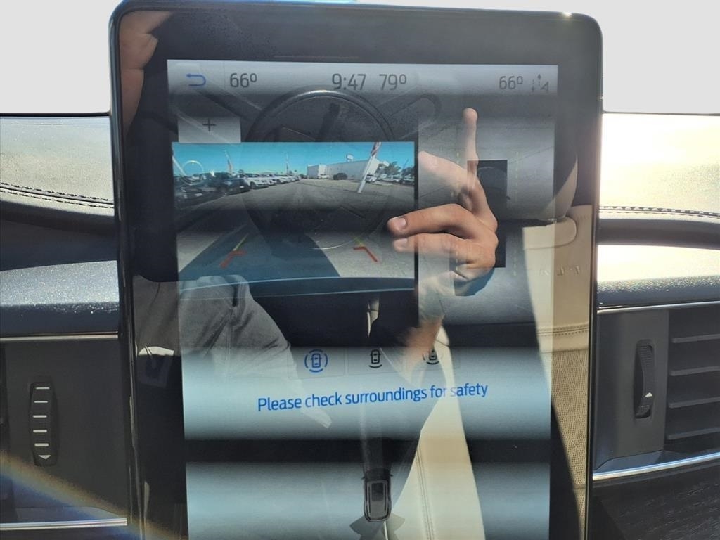 Ford Explorer Platinum AWD 2020