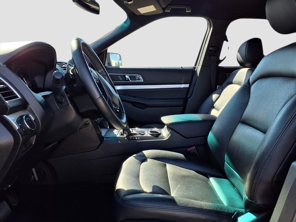 Ford Explorer XLT FWD 2017 Ford Explorer XLT FWD 2017