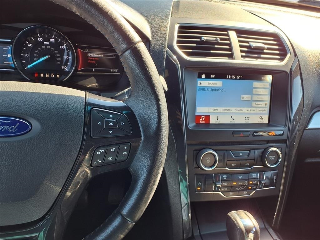 Ford Explorer XLT FWD 2017 Ford Explorer XLT FWD 2017