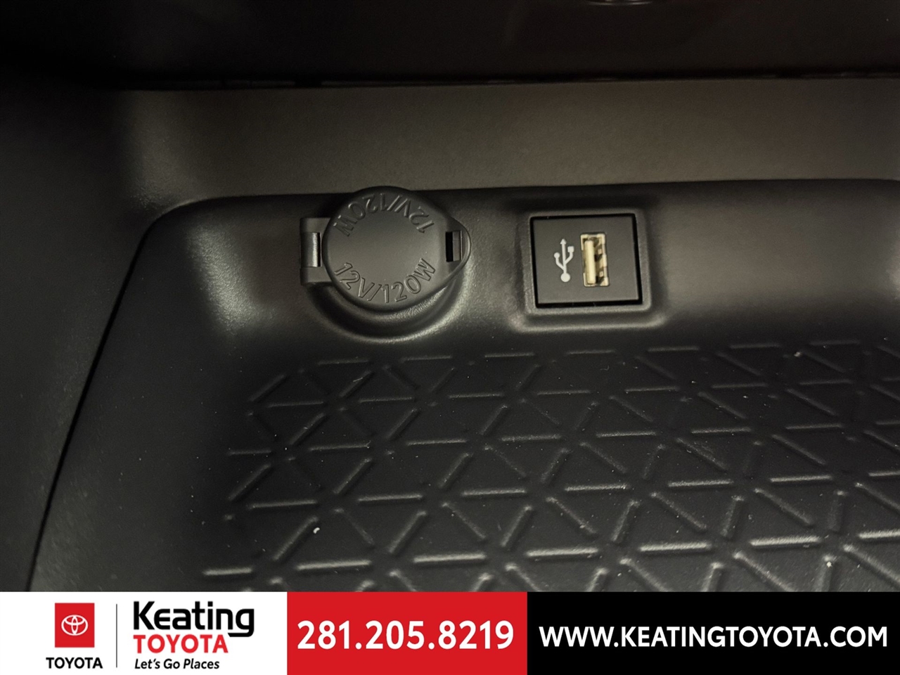 Toyota RAV4 Hybrid LE 2025 Toyota RAV4 Hybrid LE 2025