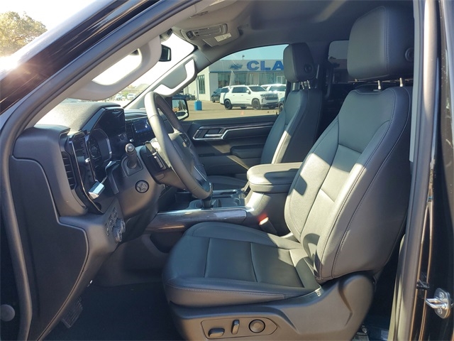 Chevrolet Silverado 1500 LTZ Crew Cab 4WD 2024 Chevrolet Silverado 1500 LTZ Crew Cab 4WD 2024