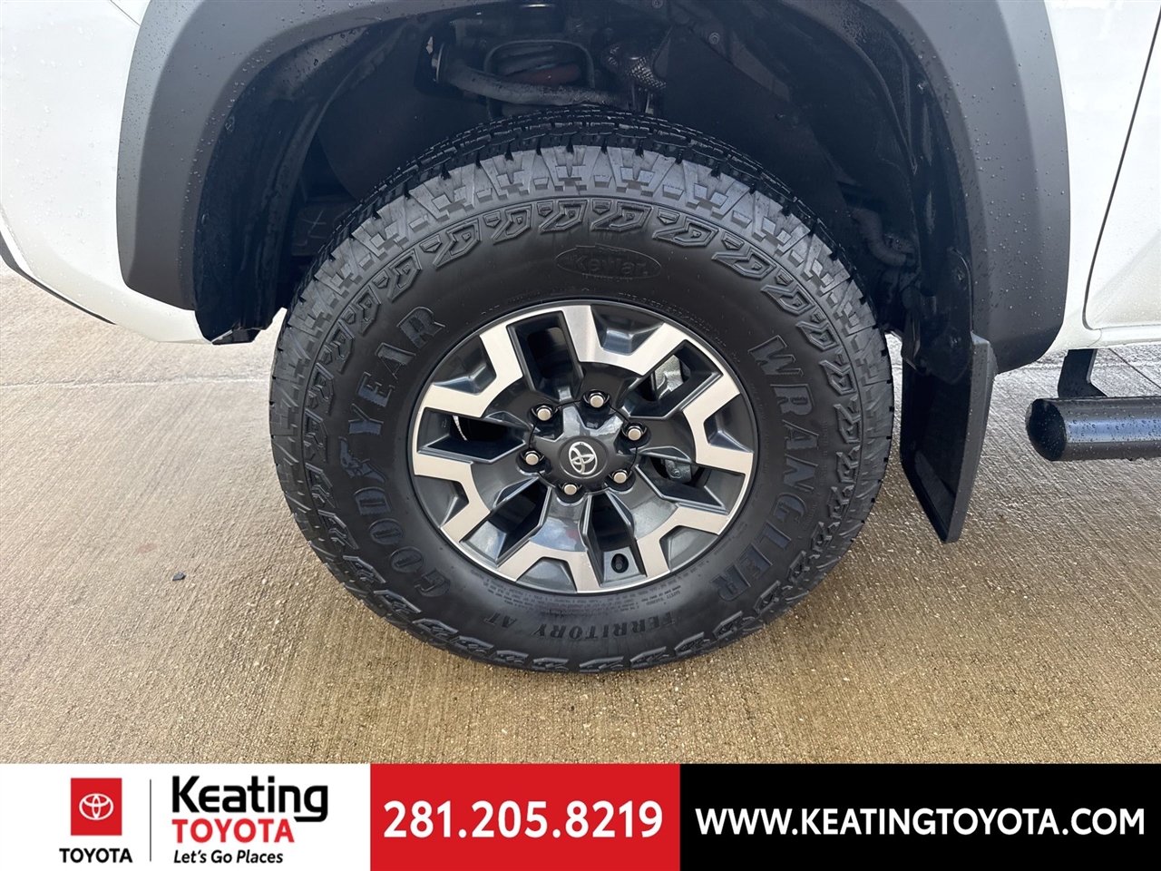 Toyota Tacoma SR5 Double Cab Long Bed V6 6AT 4WD 2023 Toyota Tacoma SR5 Double Cab Long Bed V6 6AT 4WD 2023