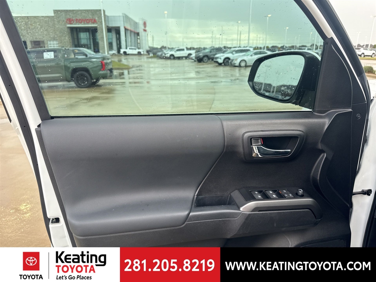 Toyota Tacoma SR5 Double Cab Long Bed V6 6AT 4WD 2023 Toyota Tacoma SR5 Double Cab Long Bed V6 6AT 4WD 2023