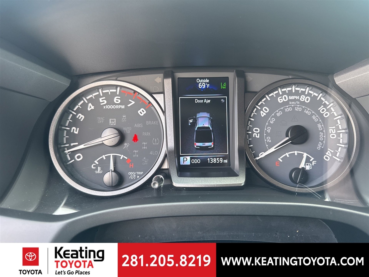 Toyota Tacoma SR5 Double Cab Long Bed V6 6AT 4WD 2023 Toyota Tacoma SR5 Double Cab Long Bed V6 6AT 4WD 2023