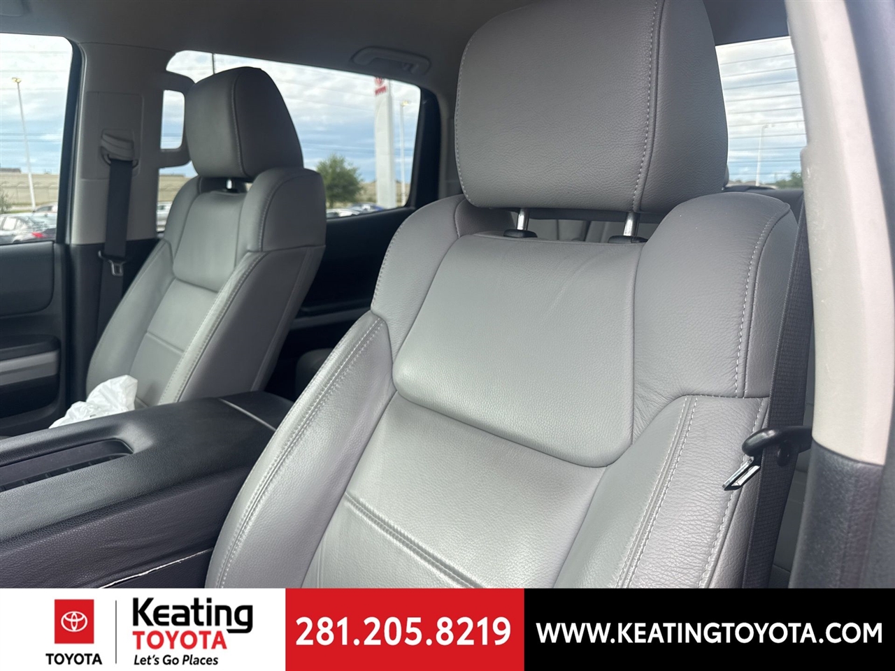 Toyota Tundra SR5 5.7L V8 CrewMax 4WD 2021 Toyota Tundra SR5 5.7L V8 CrewMax 4WD 2021