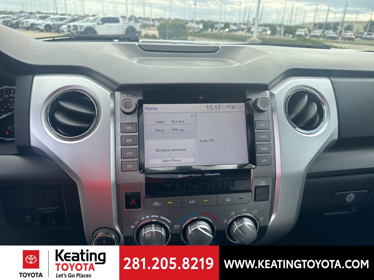 Toyota Tundra SR5 5.7L V8 CrewMax 4WD 2021 Toyota Tundra SR5 5.7L V8 CrewMax 4WD 2021