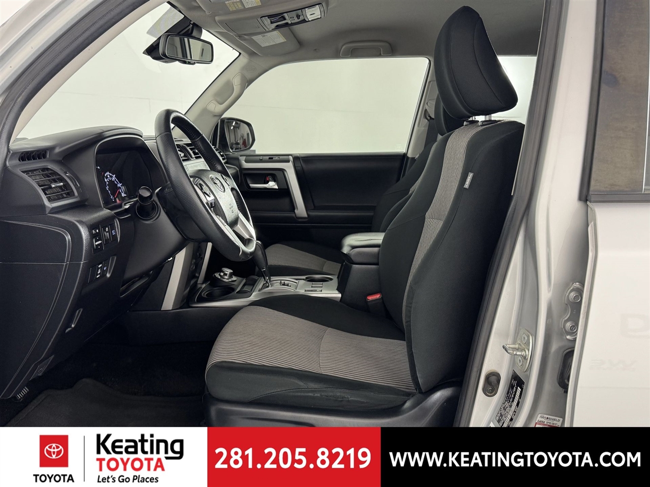 Toyota 4Runner SR5 4WD 2022