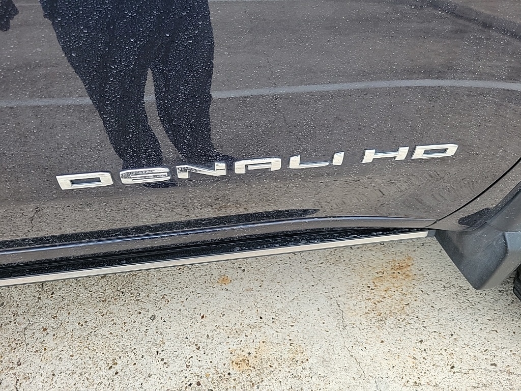 GMC Sierra 2500HD Denali Ultimate Crew Cab 4WD 2024 GMC Sierra 2500HD Denali Ultimate Crew Cab 4WD 2024