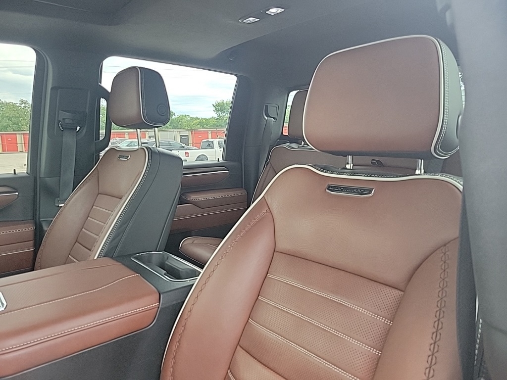 GMC Sierra 2500HD Denali Ultimate Crew Cab 4WD 2024 GMC Sierra 2500HD Denali Ultimate Crew Cab 4WD 2024