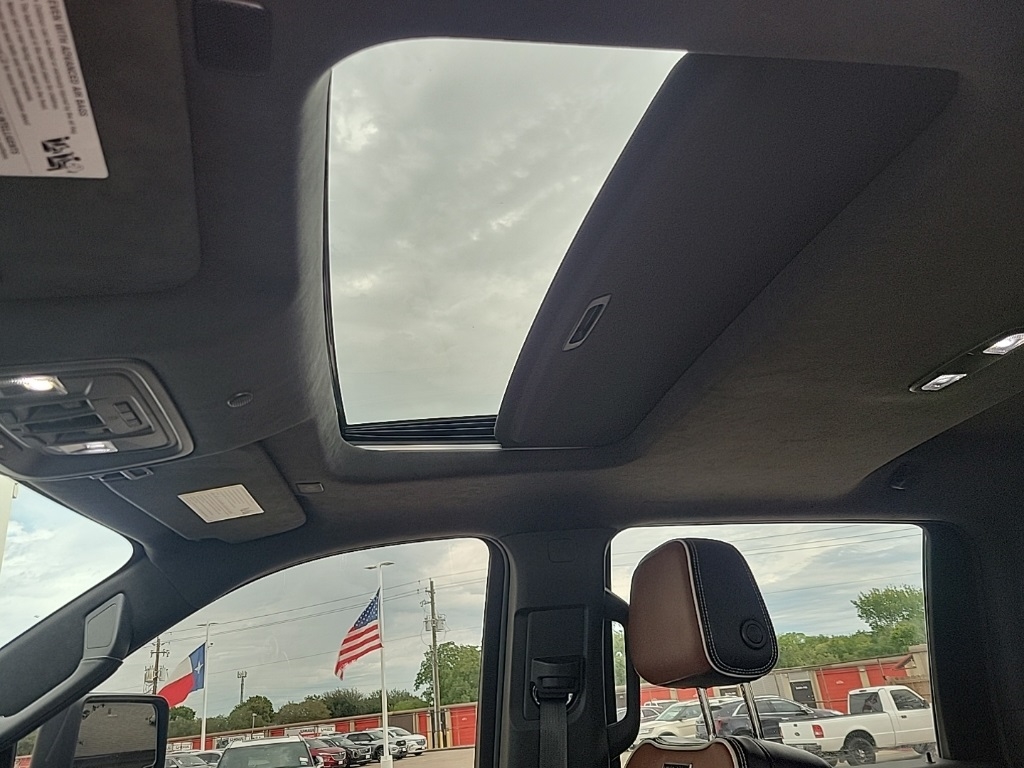 GMC Sierra 2500HD Denali Ultimate Crew Cab 4WD 2024 GMC Sierra 2500HD Denali Ultimate Crew Cab 4WD 2024