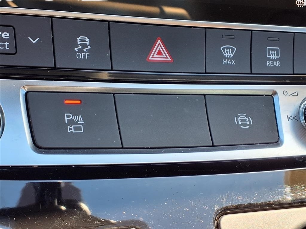 Audi Q7 Premium Plus 45 TFSI quattro 2022 Audi Q7 Premium Plus 45 TFSI quattro 2022