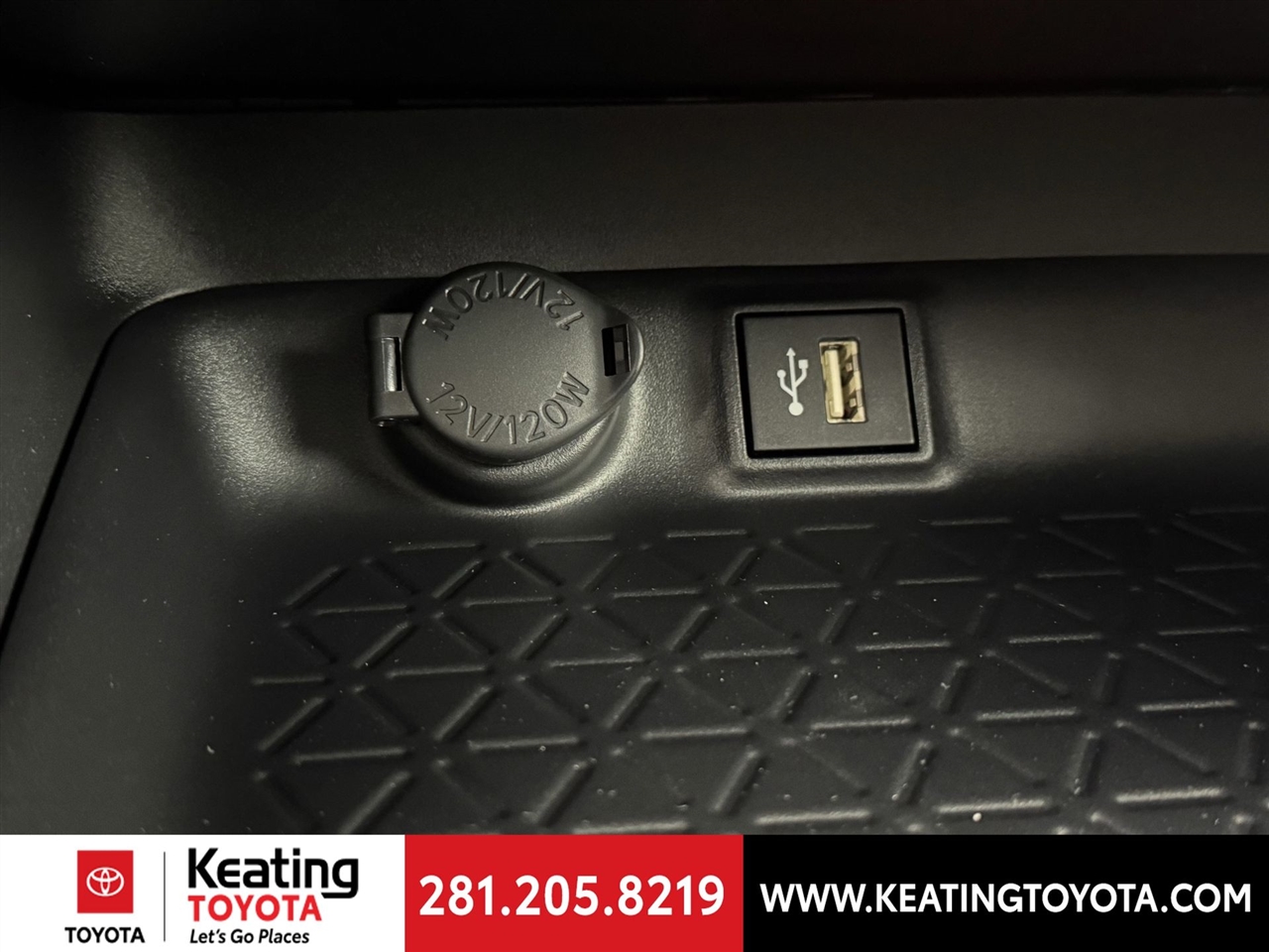 Toyota RAV4 XLE 2025 Toyota RAV4 XLE 2025