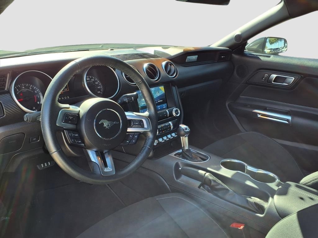 Ford Mustang EcoBoost Coupe 2022 Ford Mustang EcoBoost Coupe 2022