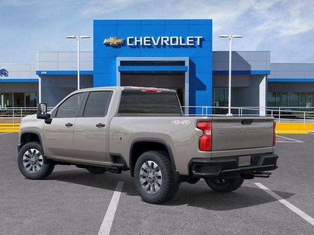 Chevrolet Silverado 2500HD Custom Crew Cab Long Box 4WD 2026