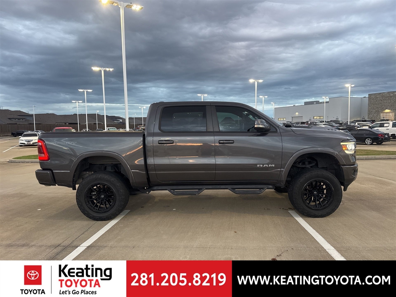 RAM 1500 Laramie Crew Cab SWB 4WD 2021 RAM 1500 Laramie Crew Cab SWB 4WD 2021