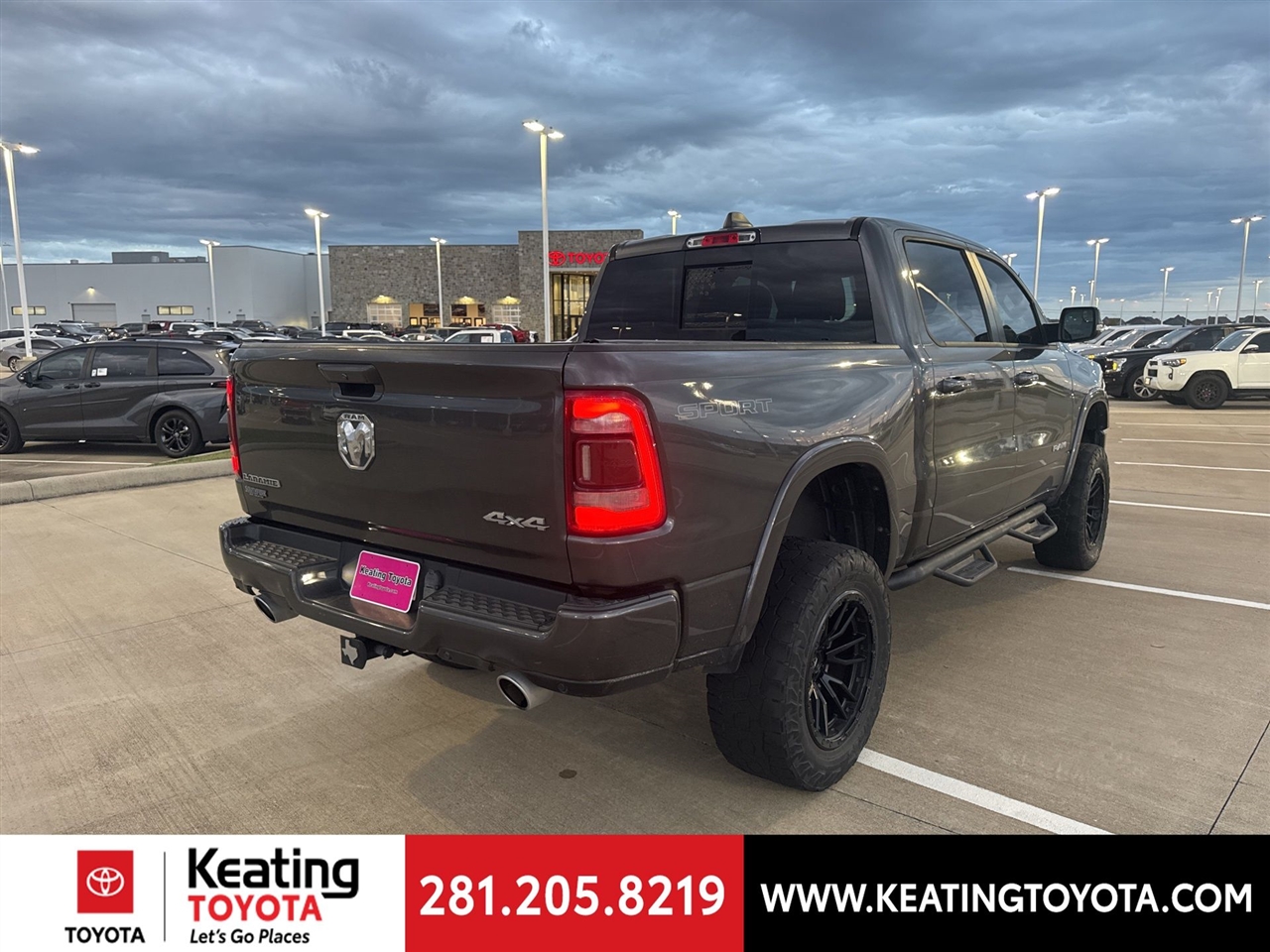 RAM 1500 Laramie Crew Cab SWB 4WD 2021 RAM 1500 Laramie Crew Cab SWB 4WD 2021