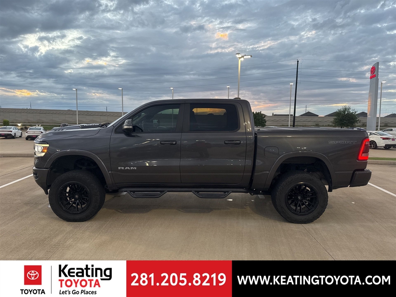 RAM 1500 Laramie Crew Cab SWB 4WD 2021 RAM 1500 Laramie Crew Cab SWB 4WD 2021