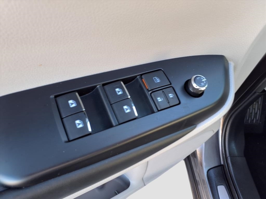 Toyota Highlander Limited Platinum FWD V6 2017 Toyota Highlander Limited Platinum FWD V6 2017