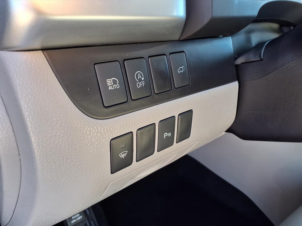 Toyota Highlander Limited Platinum FWD V6 2017 Toyota Highlander Limited Platinum FWD V6 2017