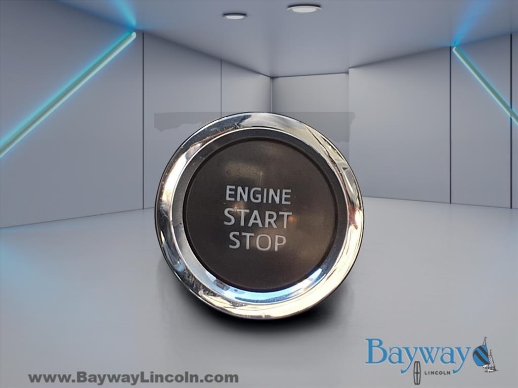 Toyota Highlander Limited Platinum FWD V6 2017 Toyota Highlander Limited Platinum FWD V6 2017