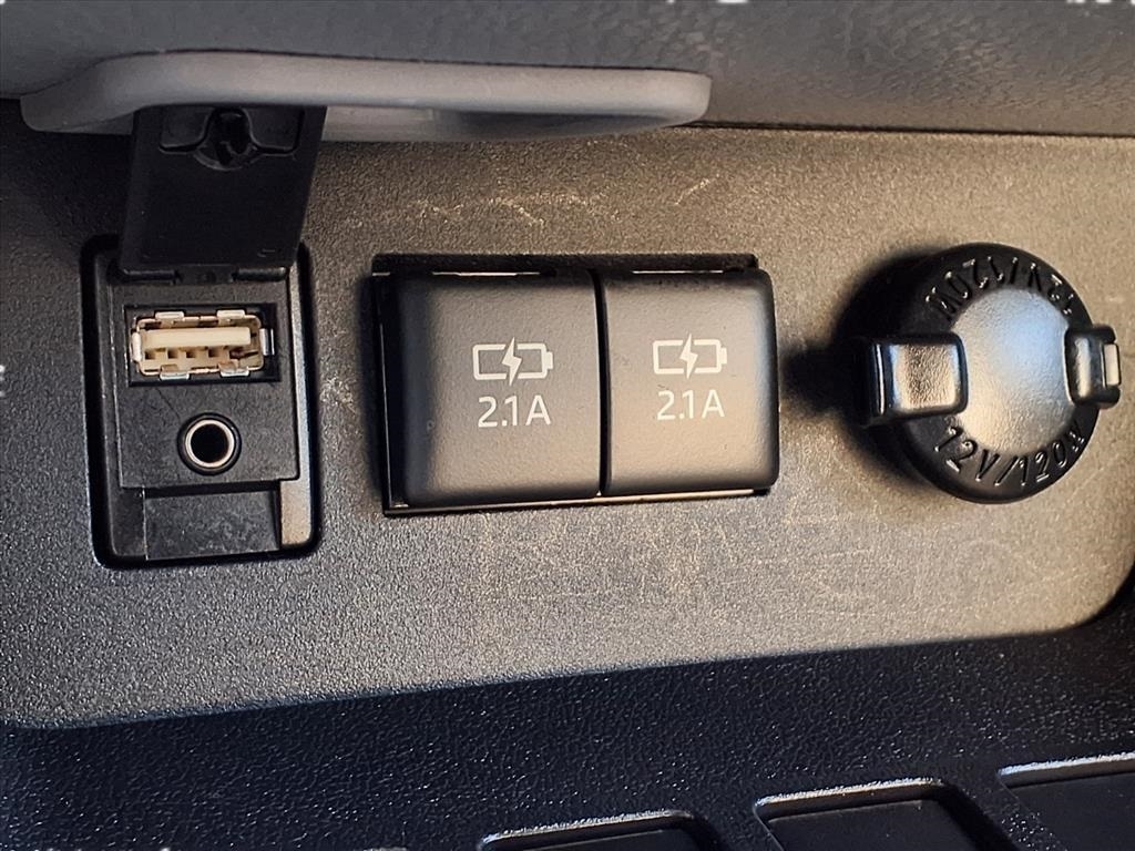 Toyota Highlander Limited Platinum FWD V6 2017 Toyota Highlander Limited Platinum FWD V6 2017