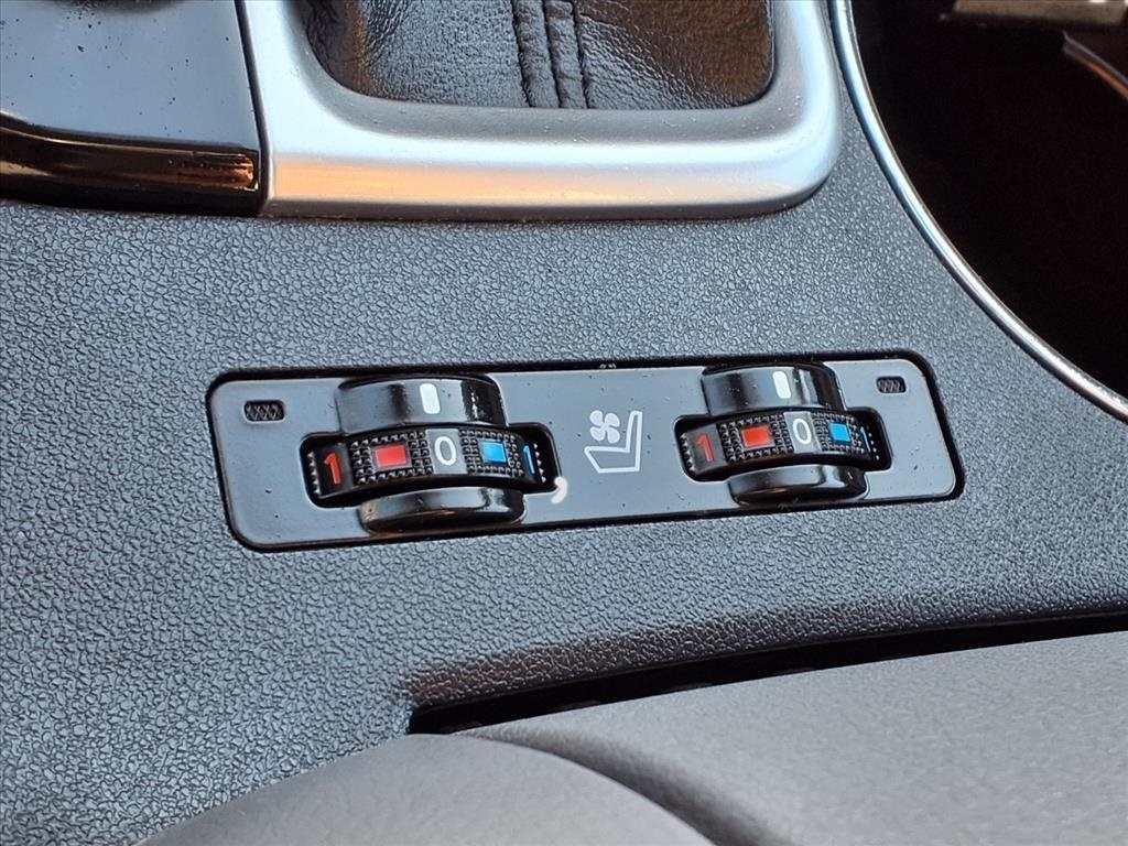 Toyota Highlander Limited Platinum FWD V6 2017 Toyota Highlander Limited Platinum FWD V6 2017