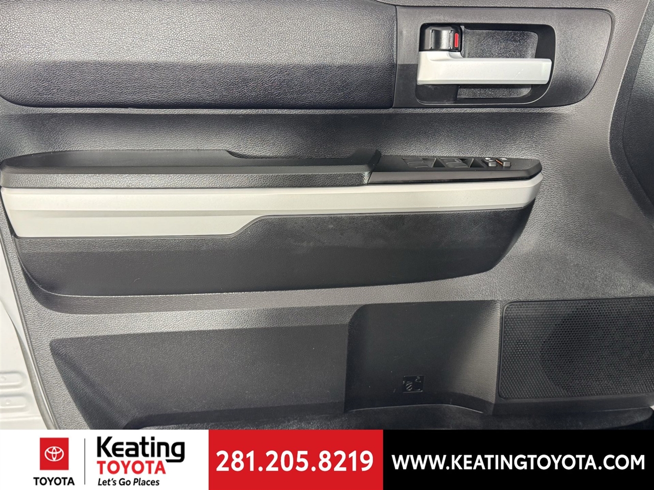 Toyota Tundra SR5 5.7L V8 CrewMax 4WD 2020 Toyota Tundra SR5 5.7L V8 CrewMax 4WD 2020