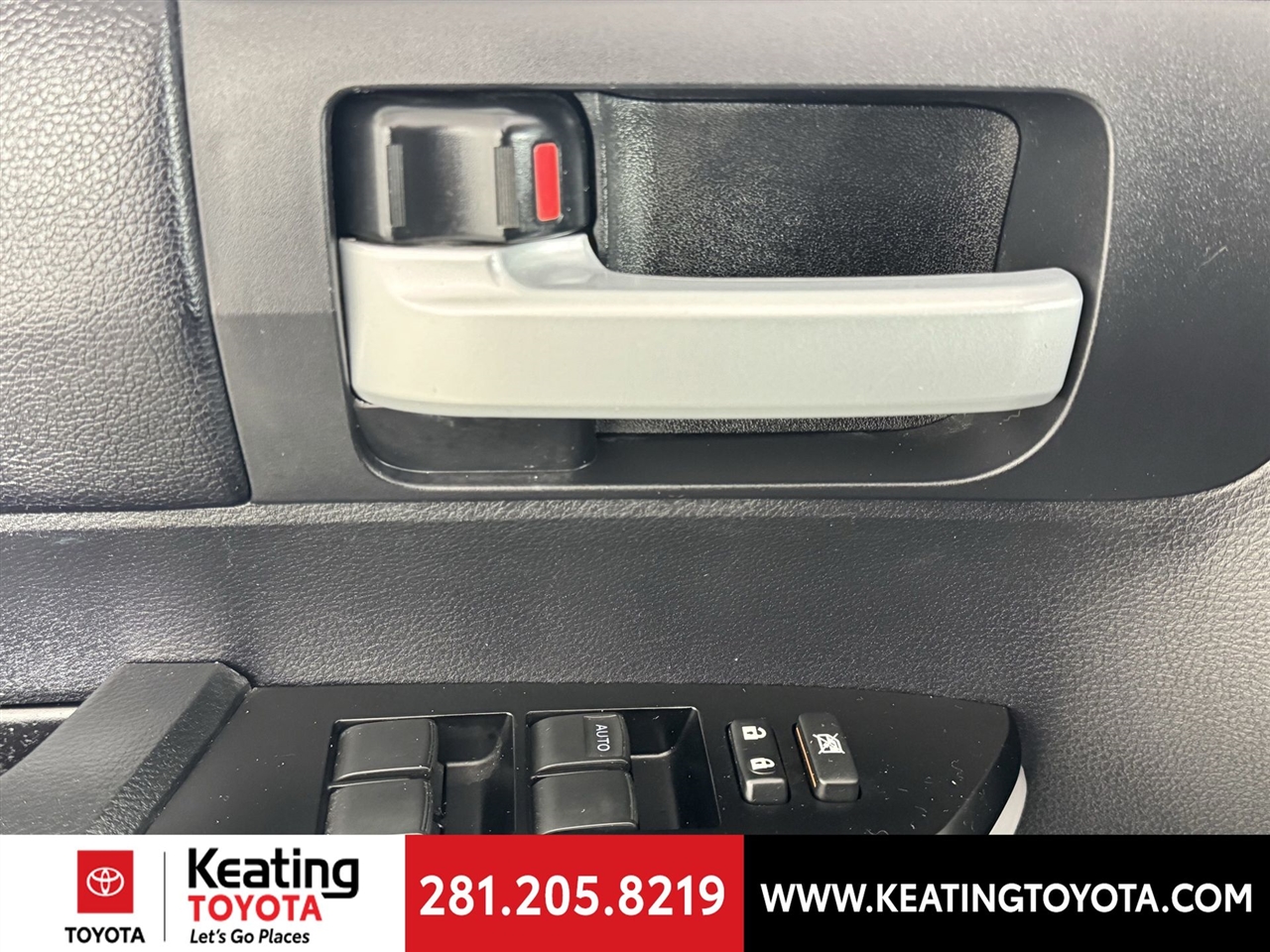 Toyota Tundra SR5 5.7L V8 CrewMax 4WD 2020 Toyota Tundra SR5 5.7L V8 CrewMax 4WD 2020