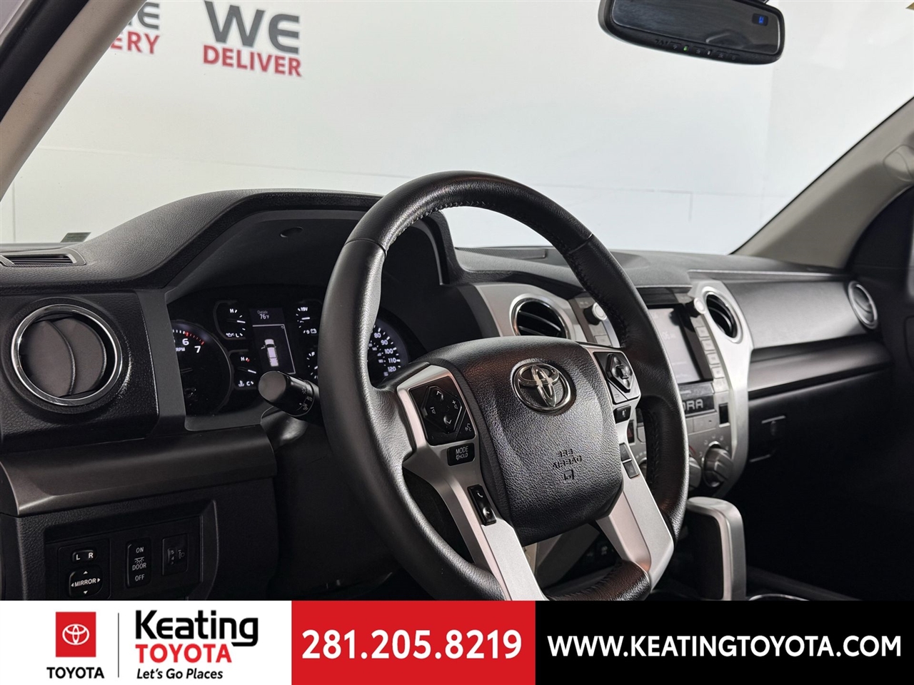 Toyota Tundra SR5 5.7L V8 CrewMax 4WD 2020 Toyota Tundra SR5 5.7L V8 CrewMax 4WD 2020