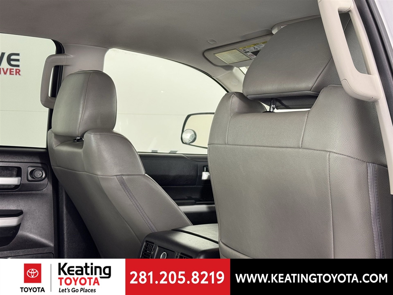 Toyota Tundra SR5 5.7L V8 CrewMax 4WD 2020 Toyota Tundra SR5 5.7L V8 CrewMax 4WD 2020