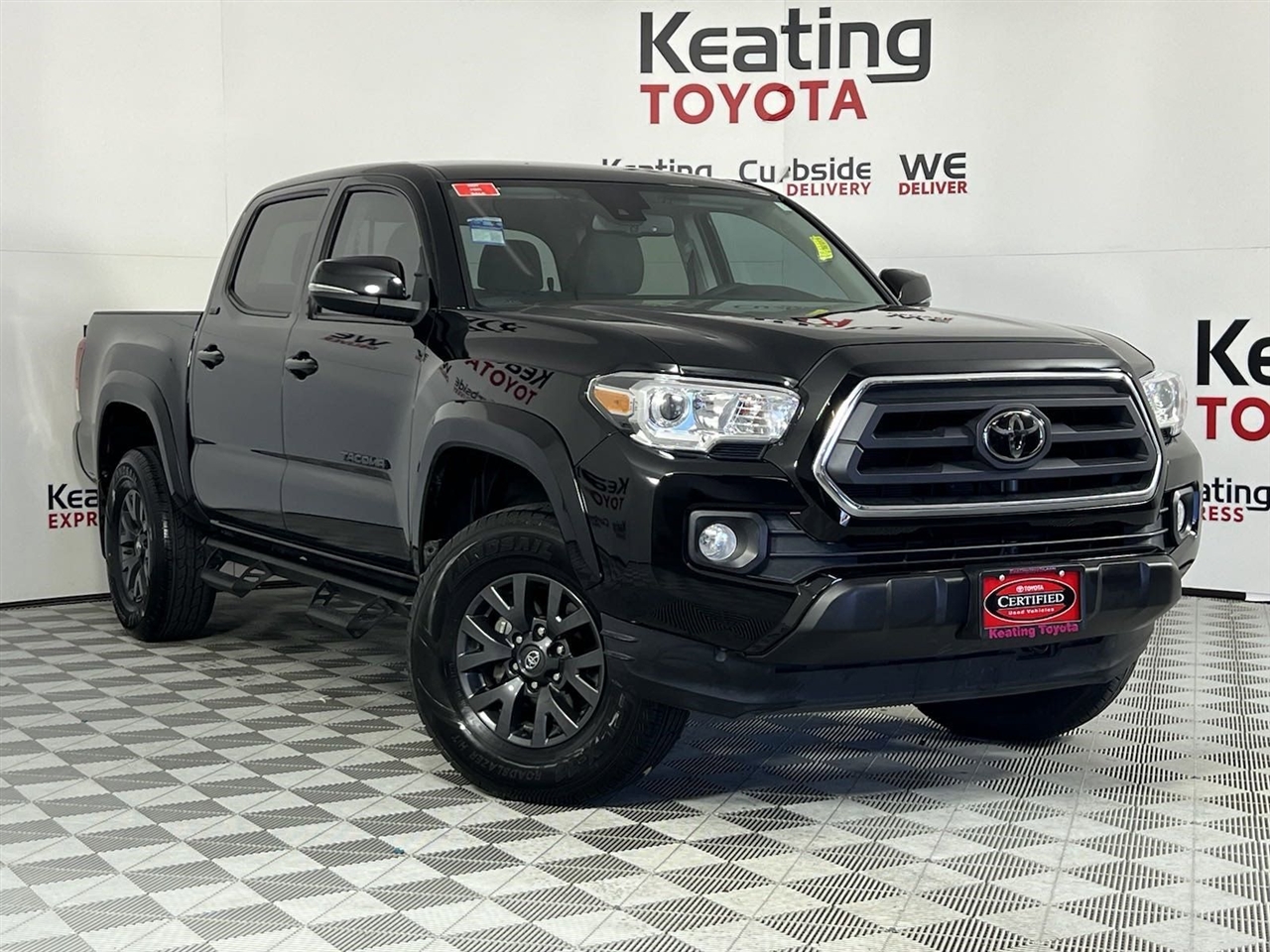 Toyota Tacoma SR5 Double Cab Long Bed V6 6AT 4WD 2023 Toyota Tacoma SR5 Double Cab Long Bed V6 6AT 4WD 2023