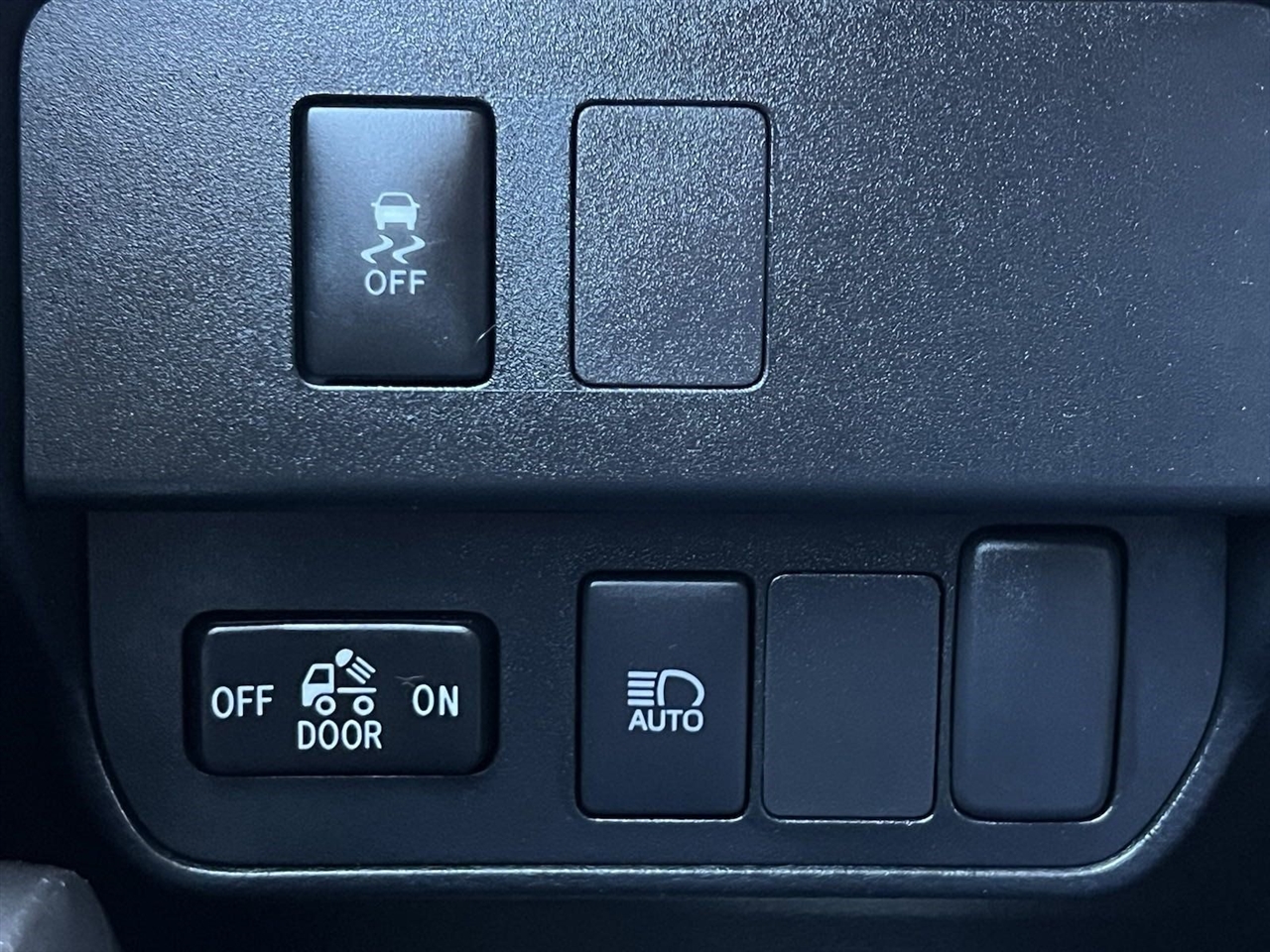 Toyota Tacoma SR5 Double Cab Long Bed V6 6AT 4WD 2023 Toyota Tacoma SR5 Double Cab Long Bed V6 6AT 4WD 2023